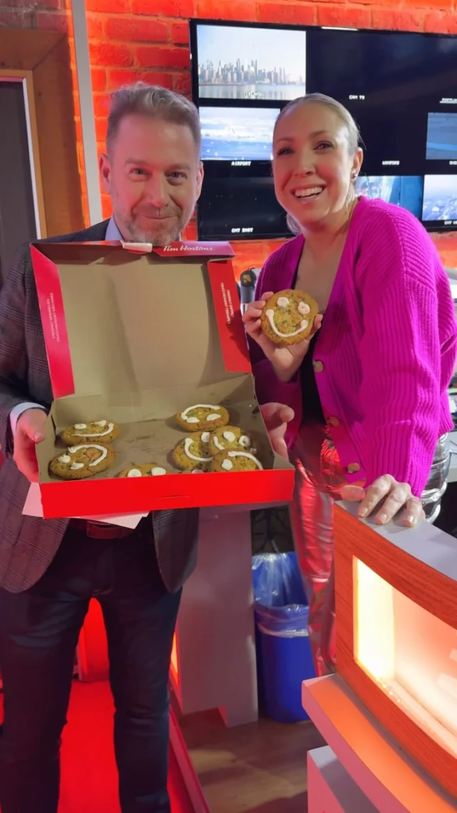 How do you bring holiday smiles to people’s faces on a dark and gray Monday morning? Holiday smile cookies, of course! 😊

@c_mccourt @beckycolesmedia and @raniaspeaksofficial divided and conquered those white chocolate cookie cravings across the golden horseshoe, sharing some of @timhortons holiday smile cookies with a few of our friends.

Having worked with the Tim Hortons Foundation over the past eight months we’ve seen firsthand the impact of their work, and the campaigns that support their camps and projects.

This campaign, 50% of the proceeds will go to a local charity and 50% will go to @timscamps and their new in community program which brings their camp program into the classroom .

You can bring people’s faces all week long! #holidaysmiles #smilecookies 

Thanks to all those who brought smiles to our faces and made us feel so welcome this morning 🤗

@billcoulterto @moralesonair @newsguynick @jerryagar1010 @thedarynjones @deepaprashad1 @kmckenna77 @poojahandatv @gurdeepa @joecristiano @hall_shan @chantalkneves