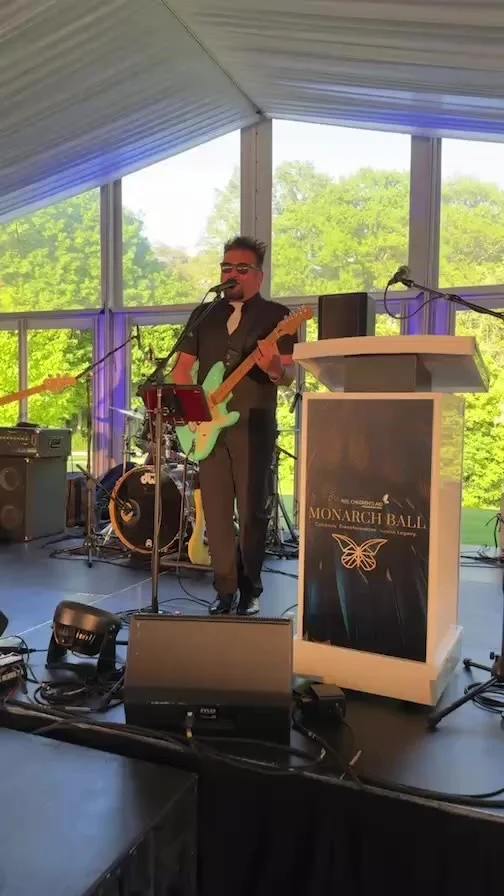 @ericjohnstonwho kicks off the inaugural @peelcaf Monarch Ball in support of @peelcas programs for children and youth